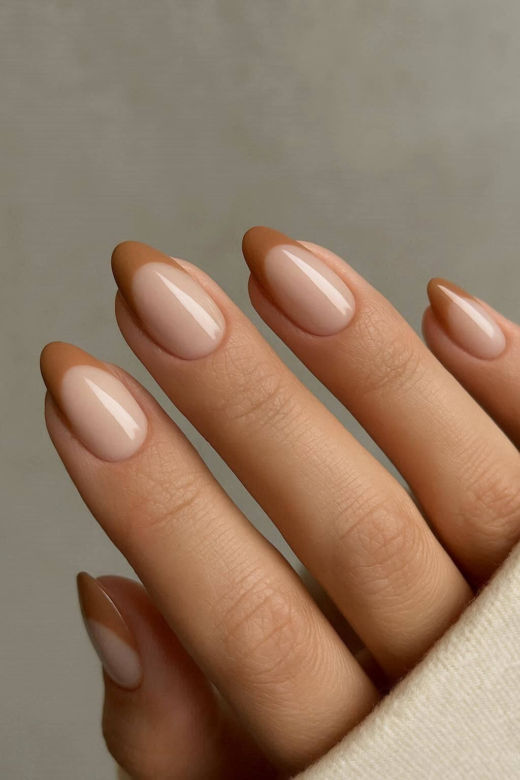 Mandulás latte francia köröm